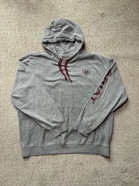 Ariat Heather Grey Logo Pullover Hoodie with Maroon Graphic